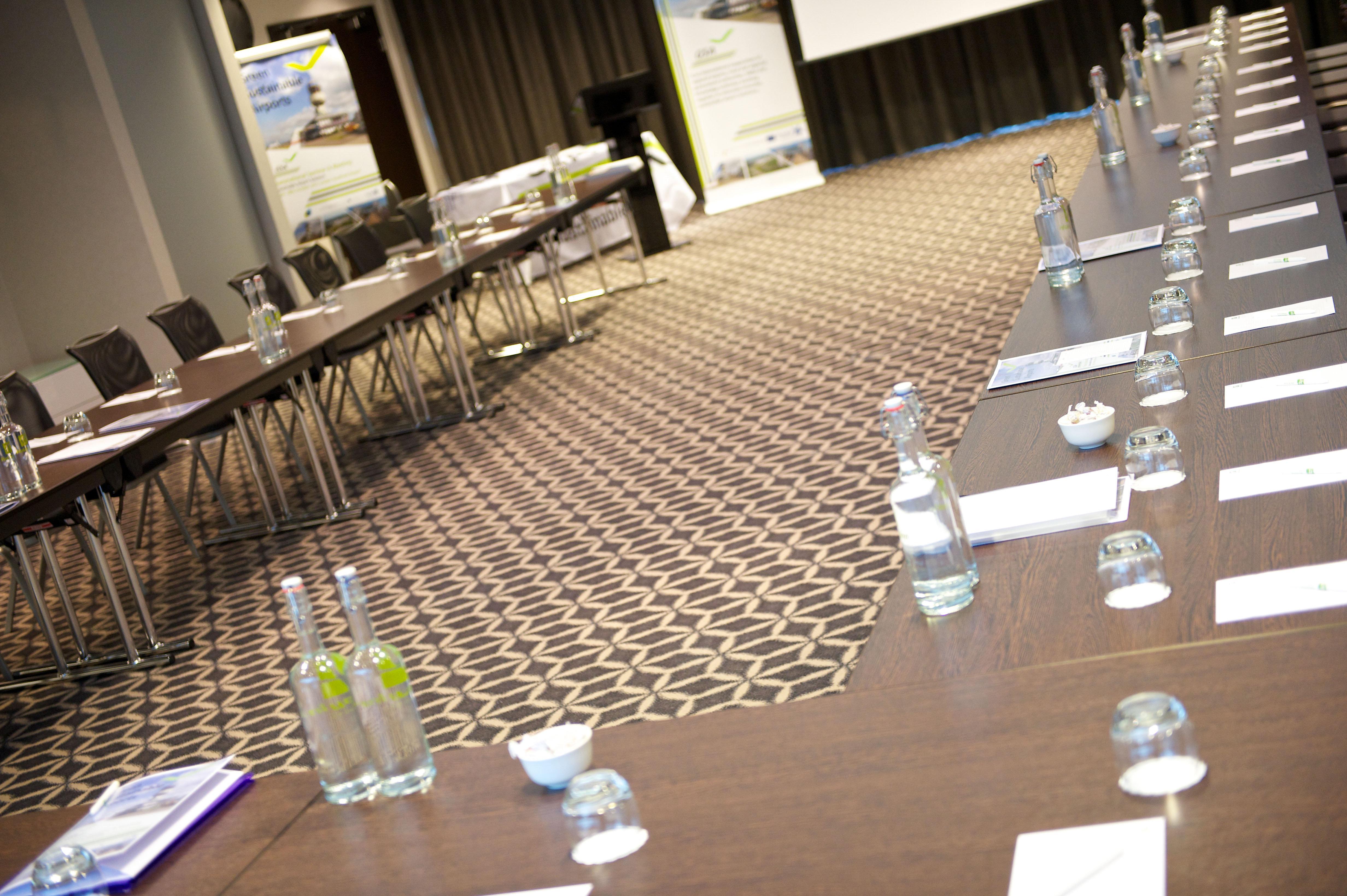 Holiday Inn Southend By Ihg Exteriör bild