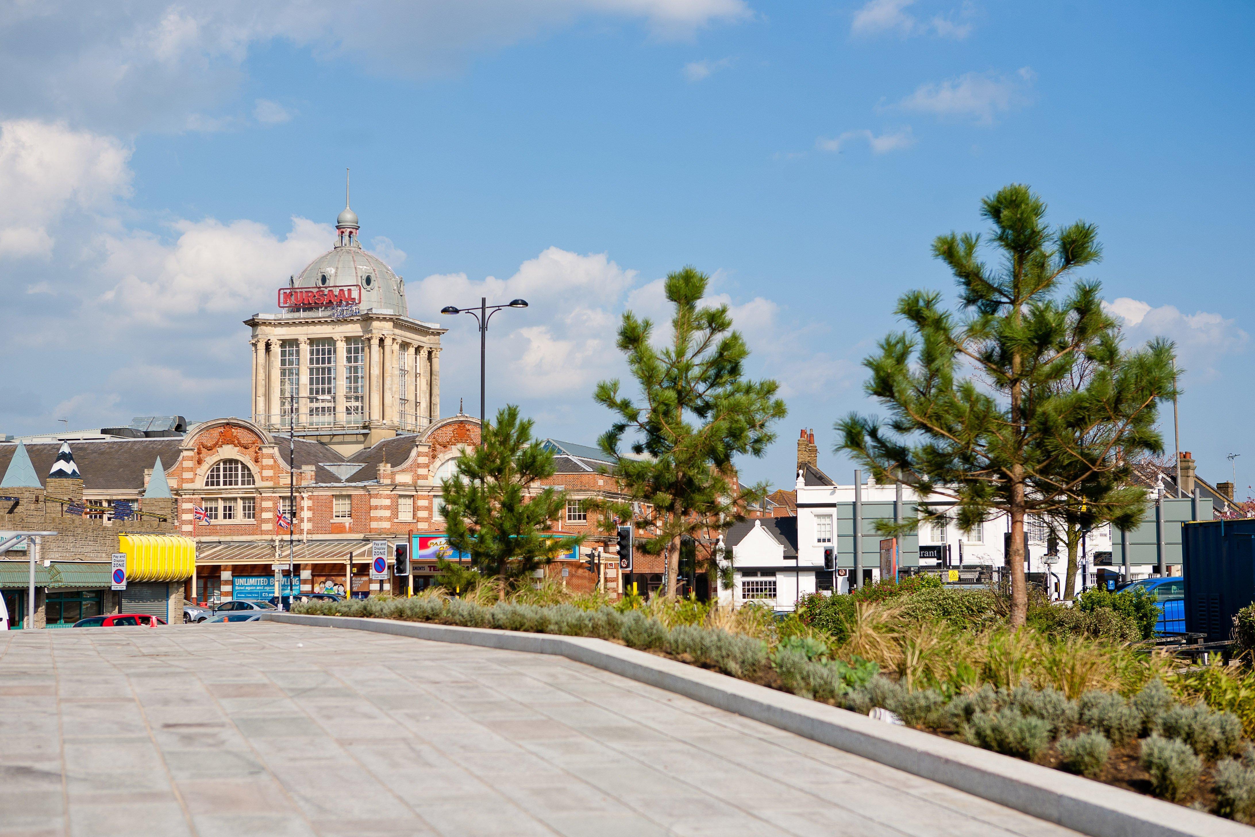 Holiday Inn Southend By Ihg Exteriör bild