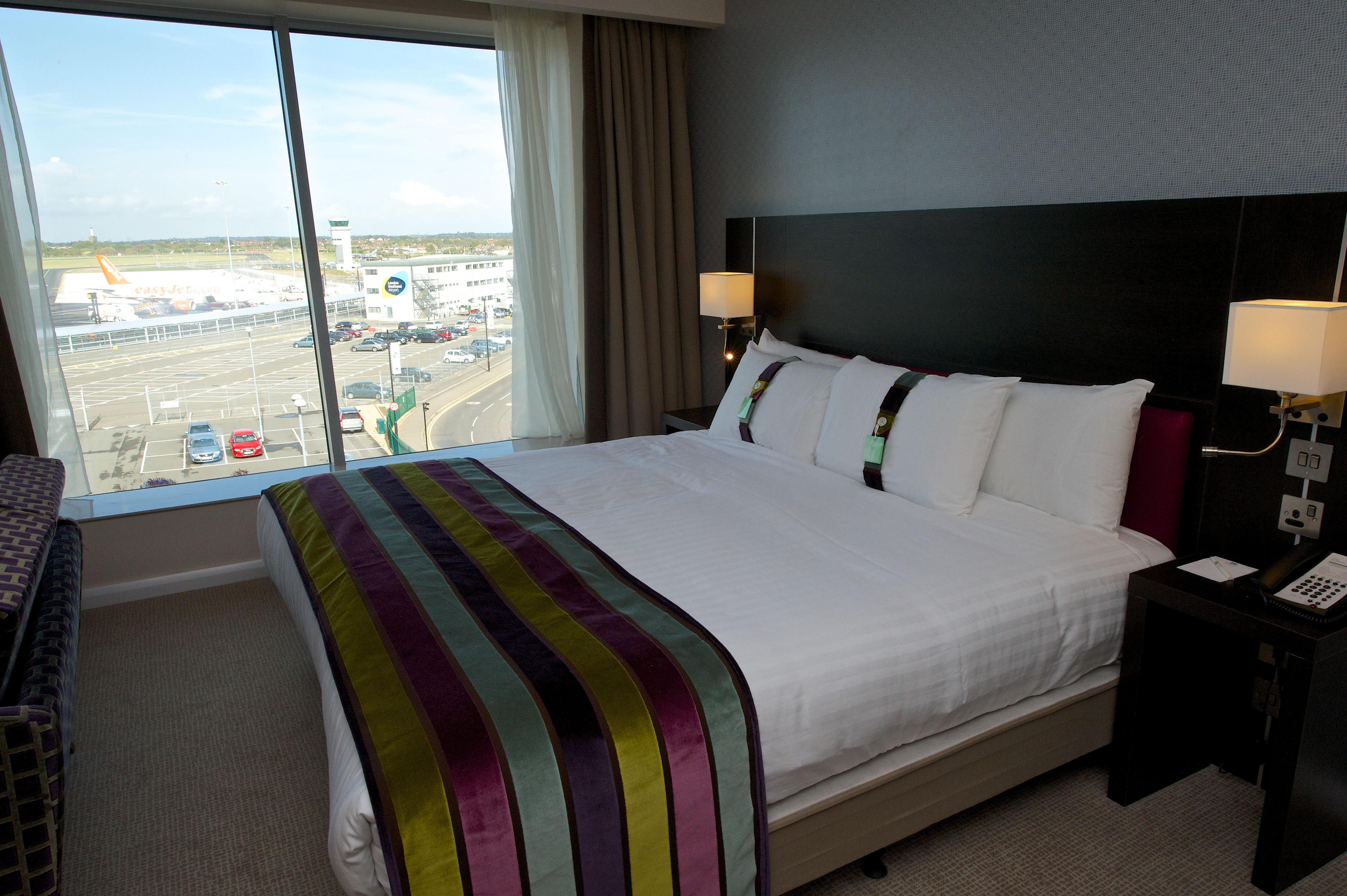 Holiday Inn Southend By Ihg Exteriör bild