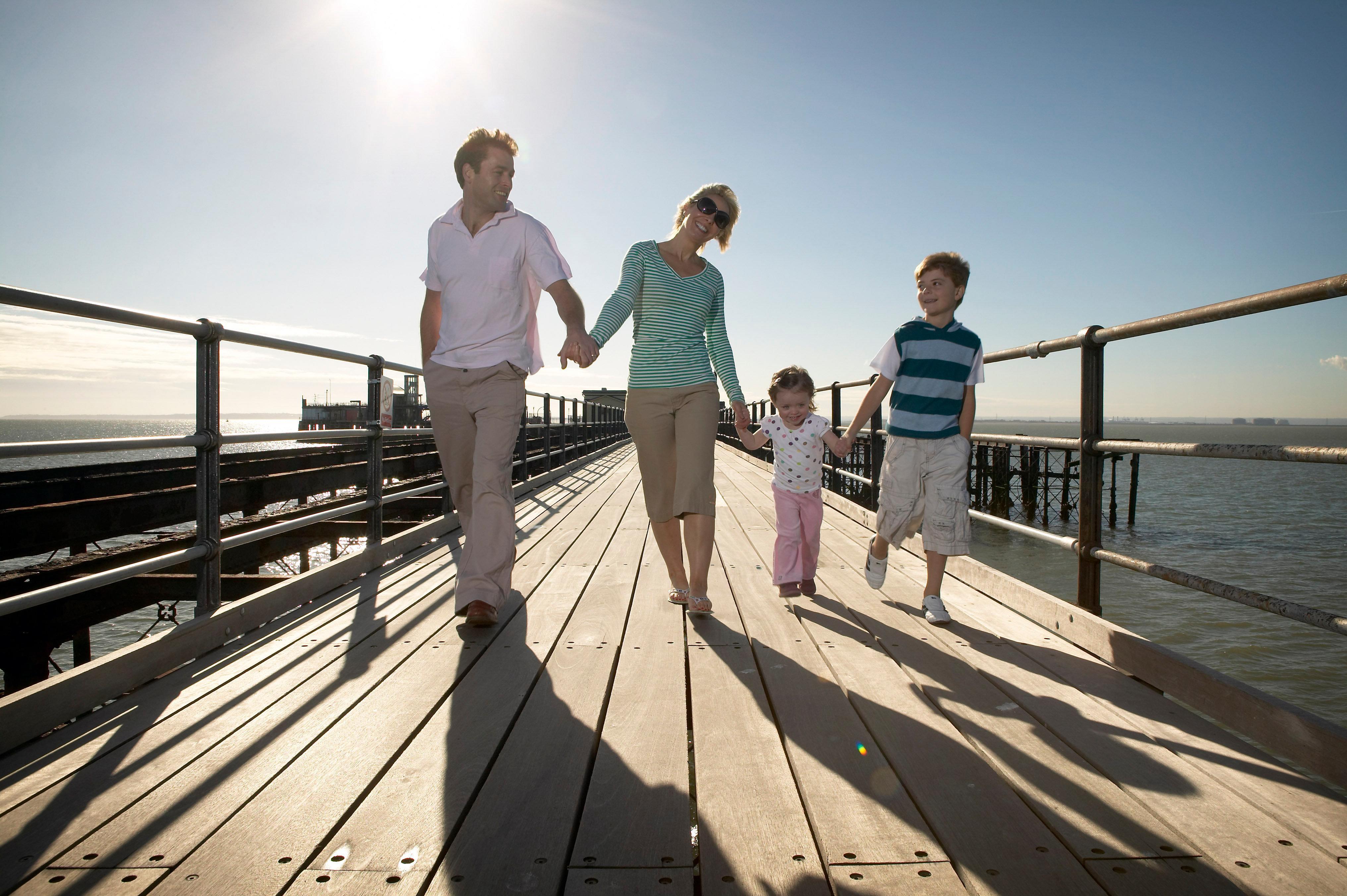 Holiday Inn Southend By Ihg Exteriör bild
